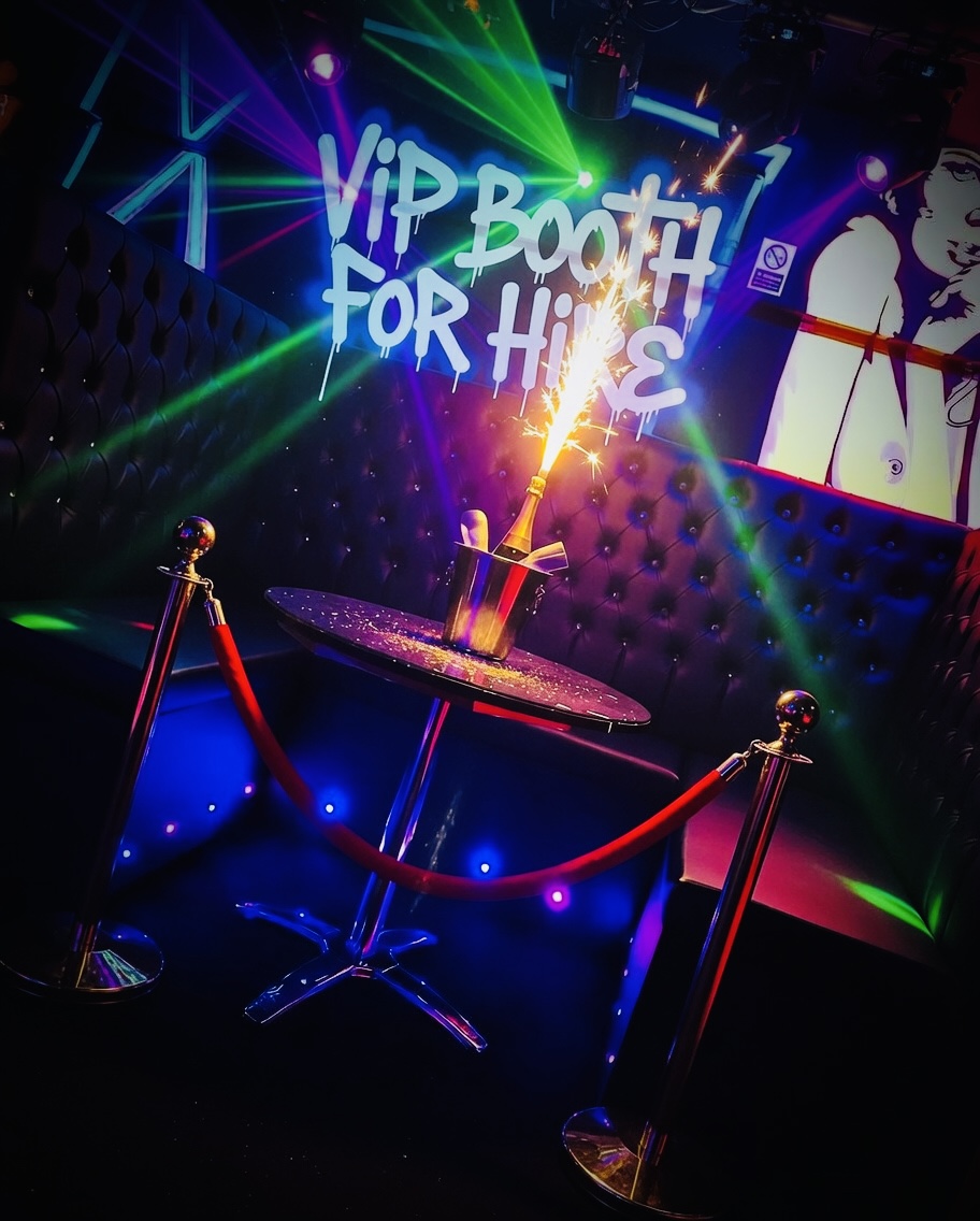 VIP booth seating at Cupids
